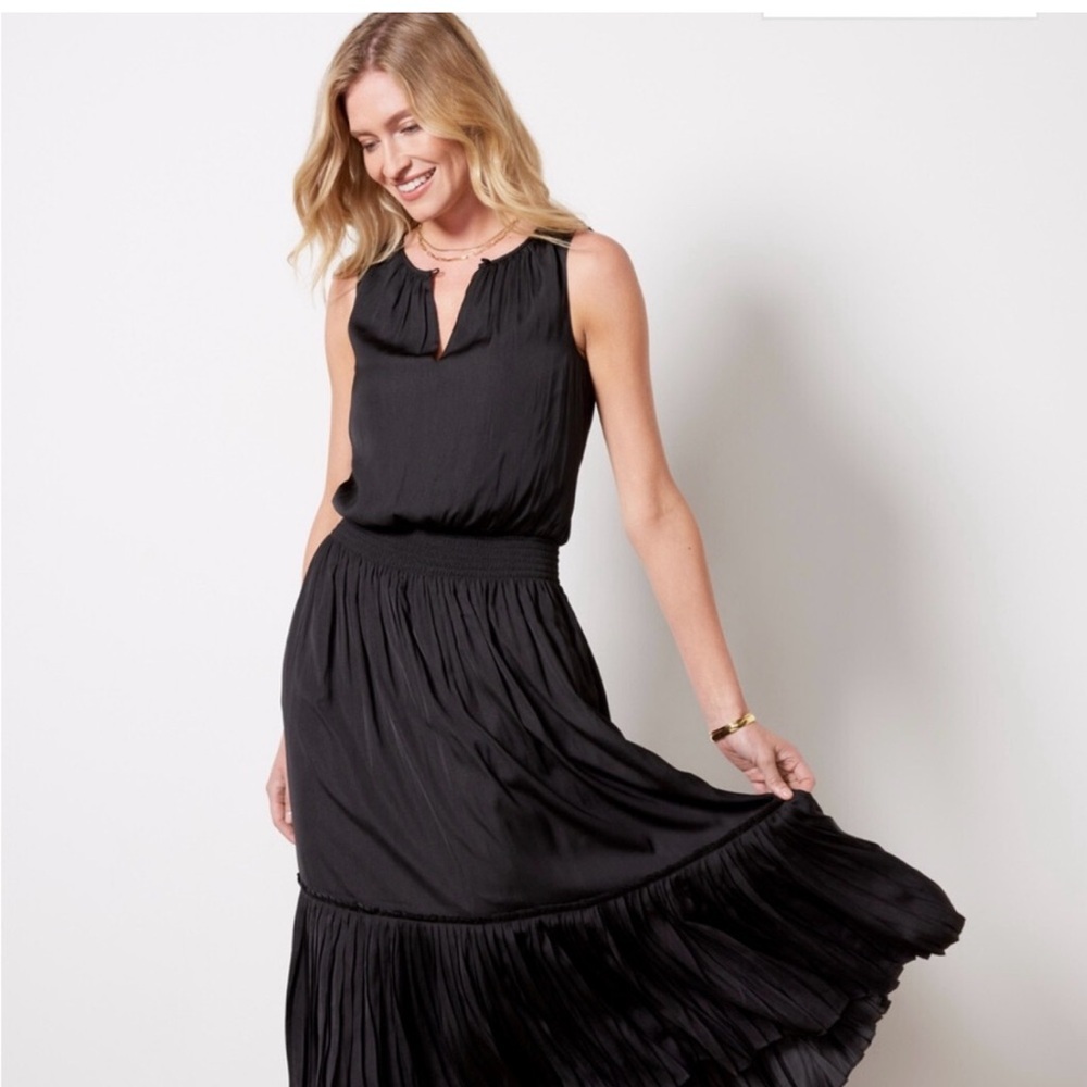 Evereve Black Maxi Dress